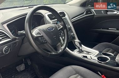 Седан Ford Fusion 2013 в Новояворовске