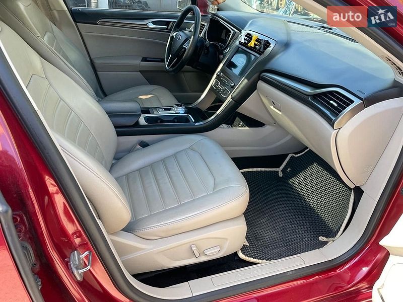 Седан Ford Fusion 2016 в Виннице