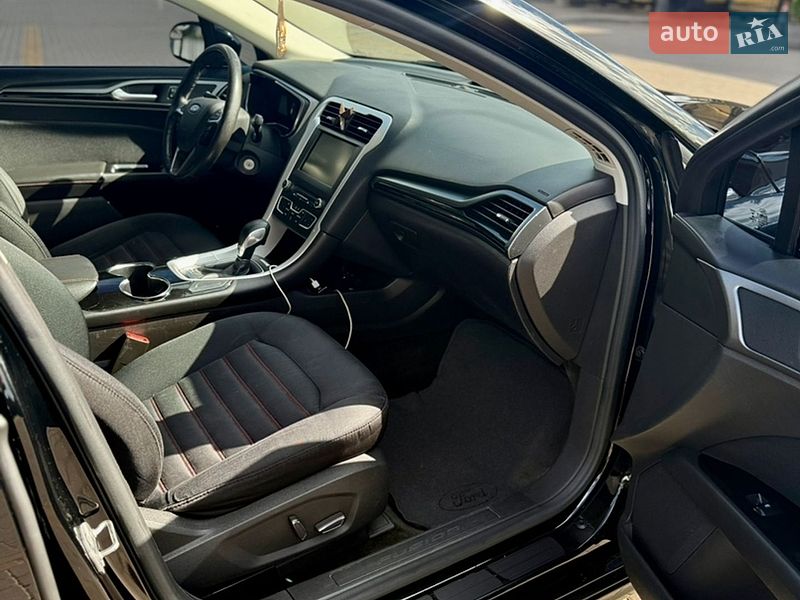 Седан Ford Fusion 2015 в Харькове