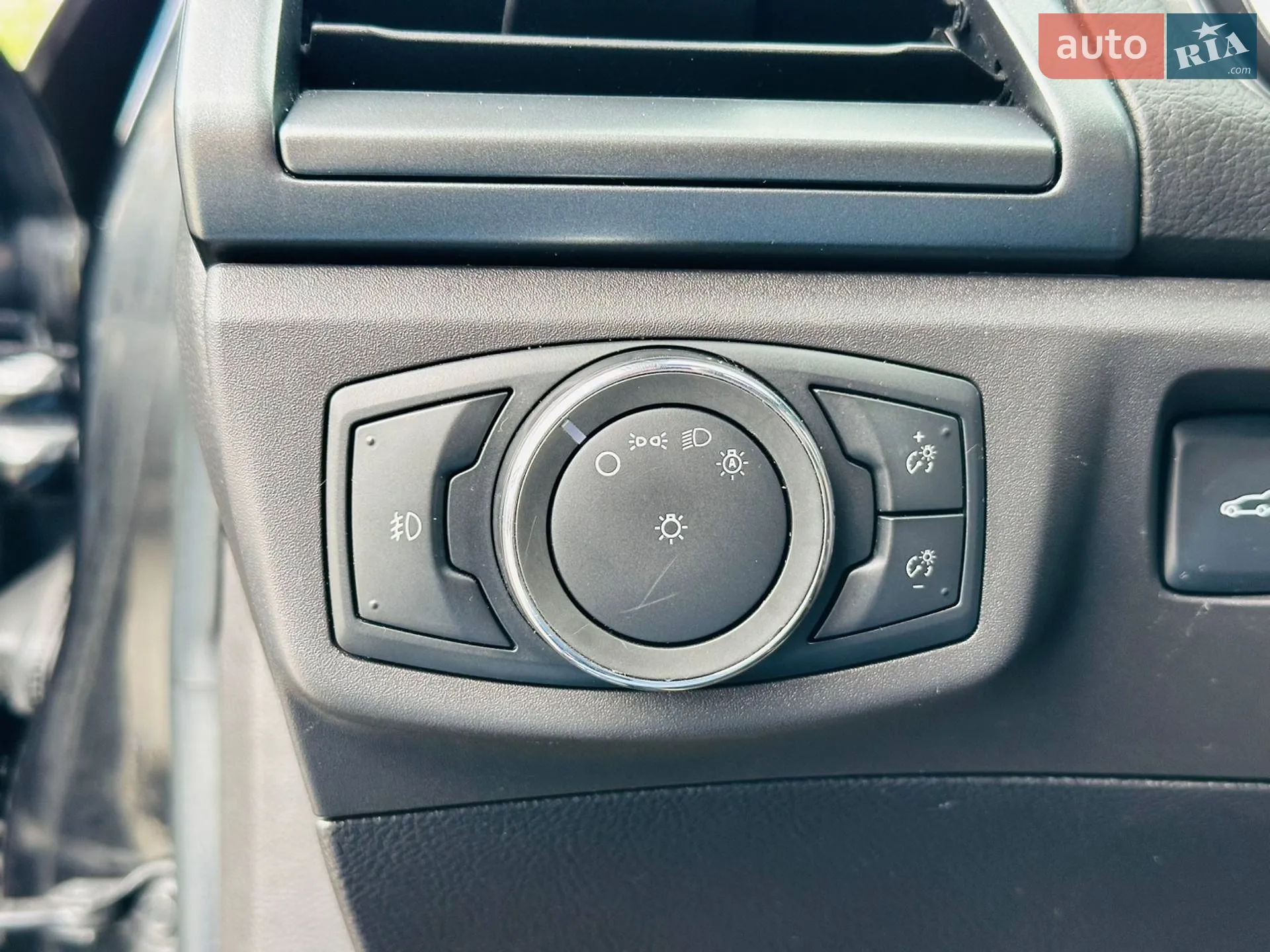 2015 Ford Fusion - мініатюра 35