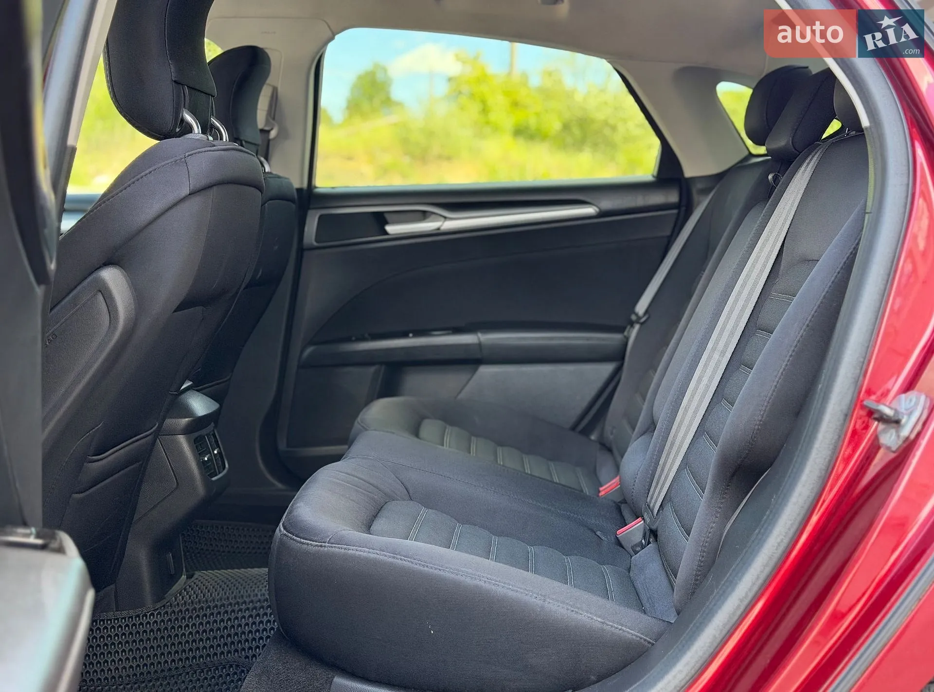 2014 Ford Fusion - мініатюра 31