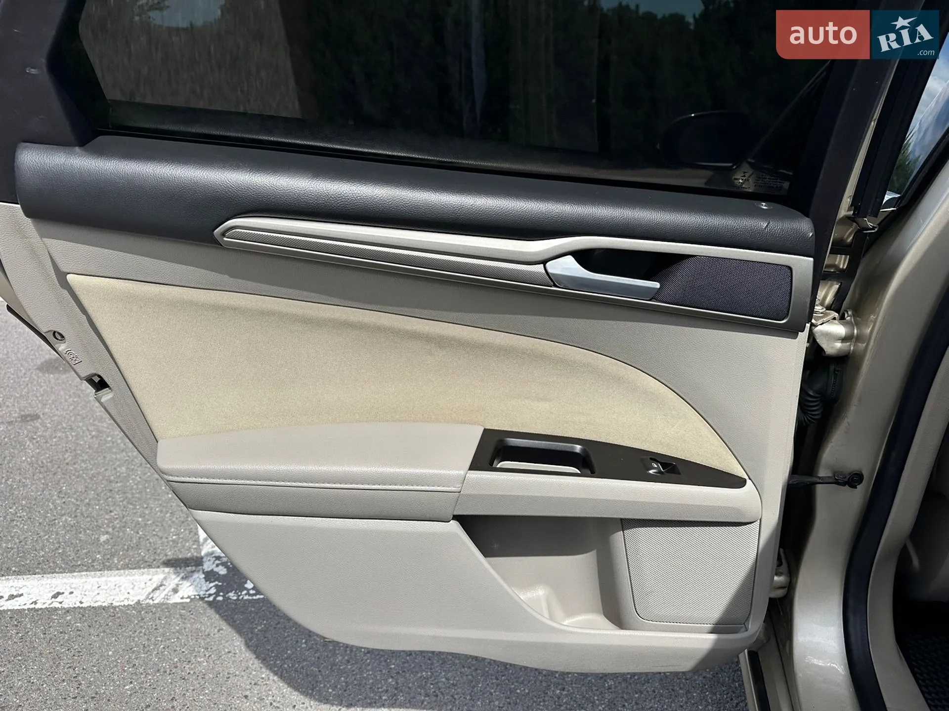 2016 Ford Fusion - мініатюра 19