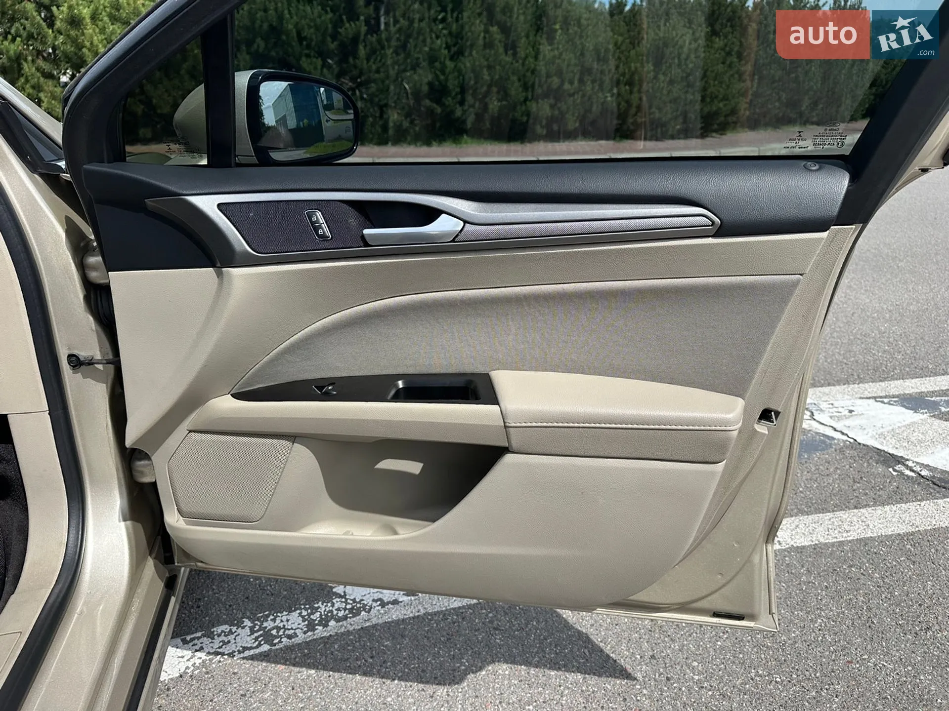 2016 Ford Fusion - мініатюра 26