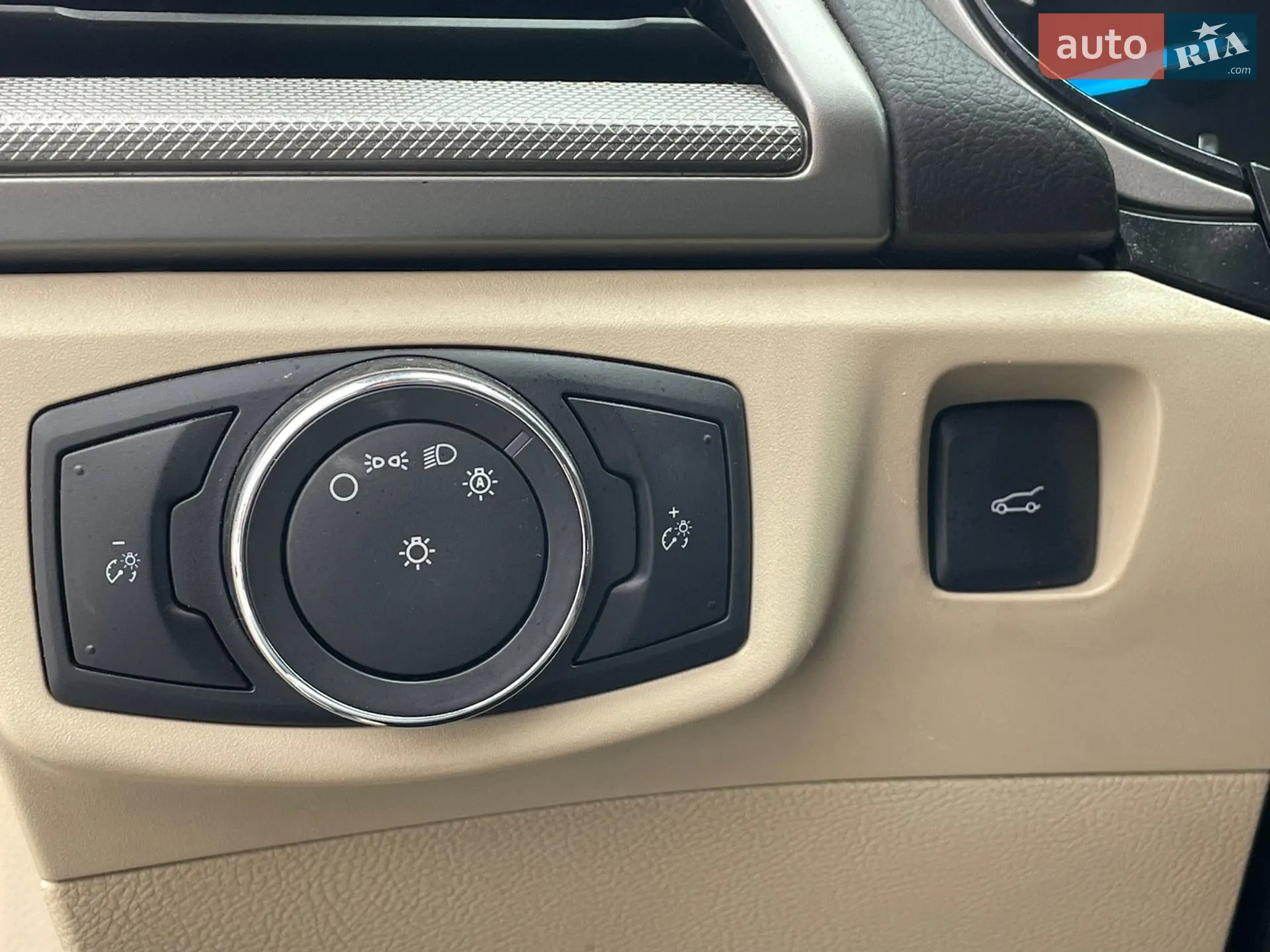 2012 Ford Fusion - мініатюра 33