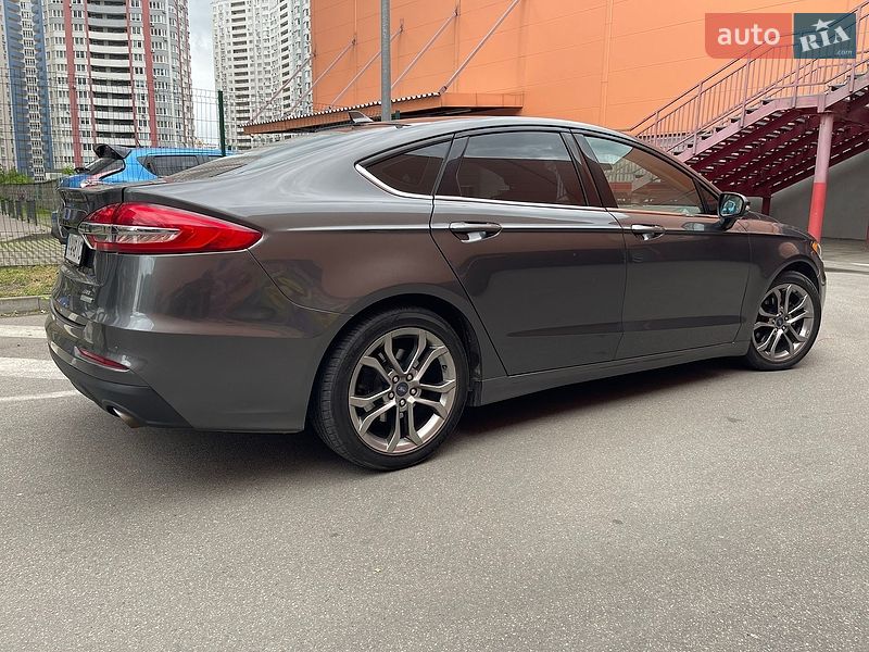 Седан Ford Fusion 2020 в Киеве