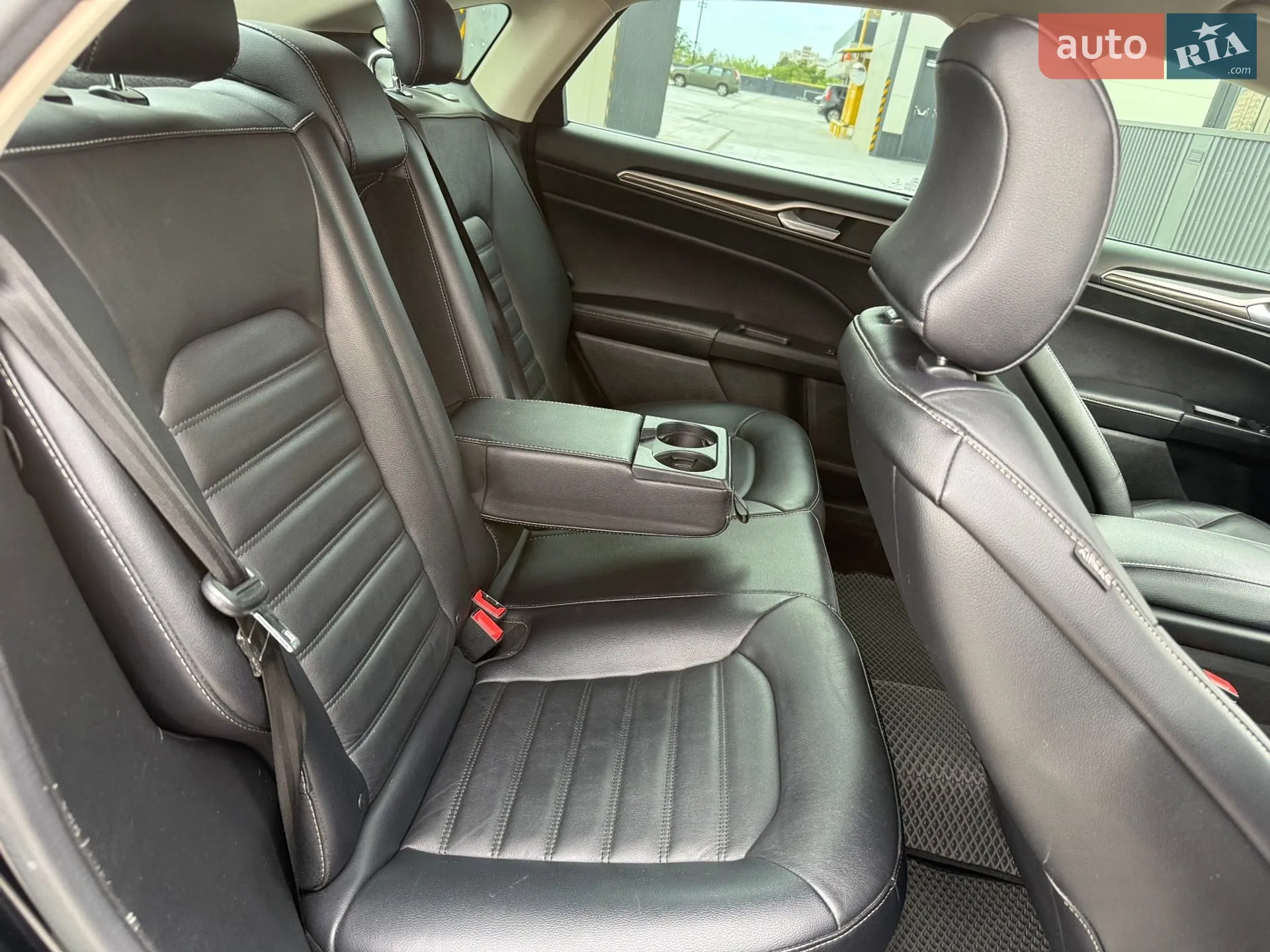 2017 Ford Fusion - мініатюра 27