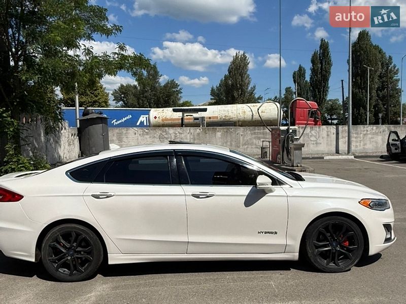 Седан Ford Fusion 2019 в Киеве