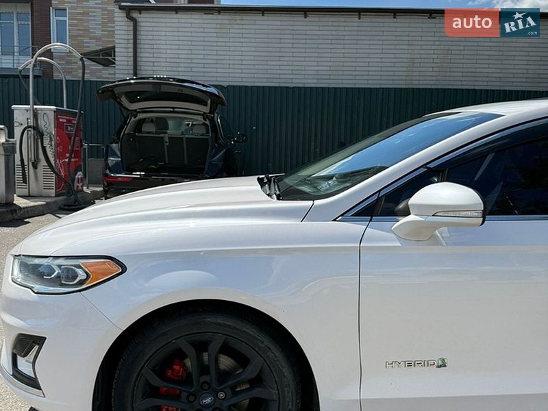 Седан Ford Fusion 2019 в Киеве