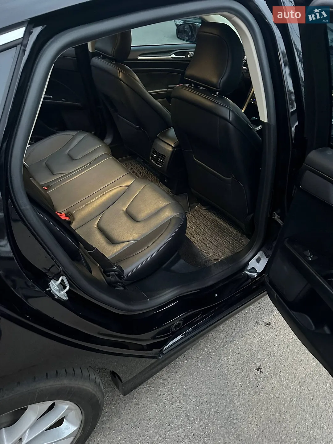 2019 Ford Fusion - мініатюра 26