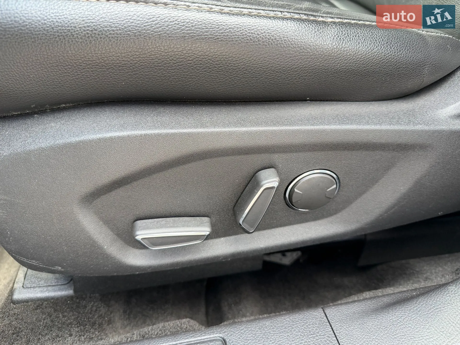 2014 Ford Fusion - мініатюра 30