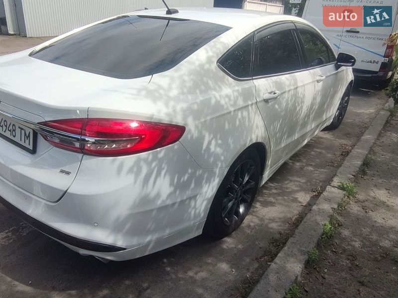 Седан Ford Fusion 2016 в Києві