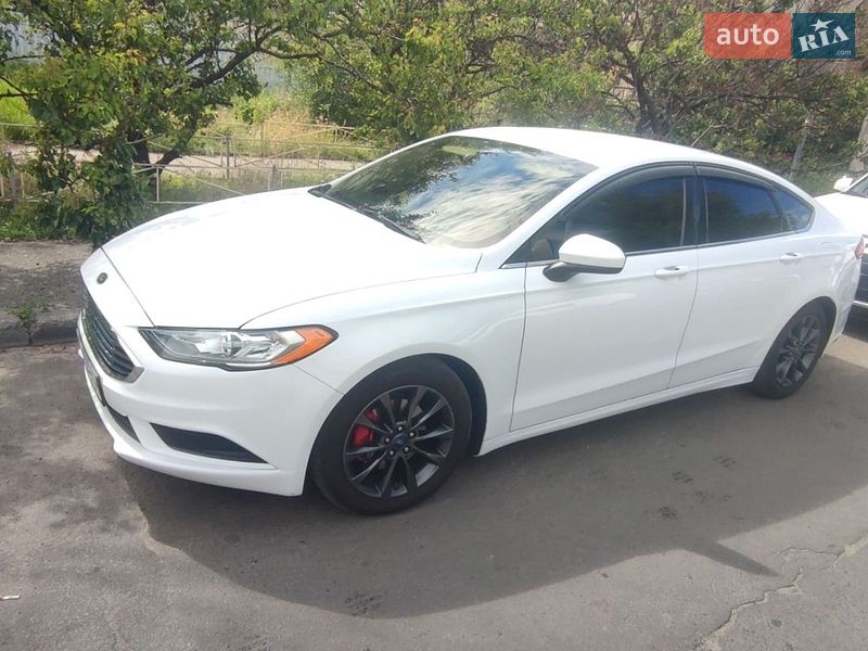 Седан Ford Fusion 2016 в Києві
