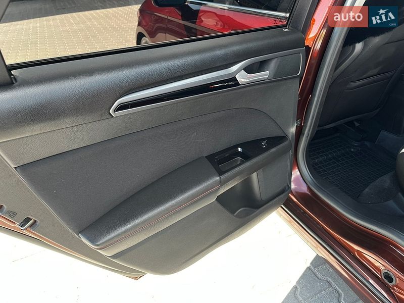 Седан Ford Fusion 2015 в Хмельницком