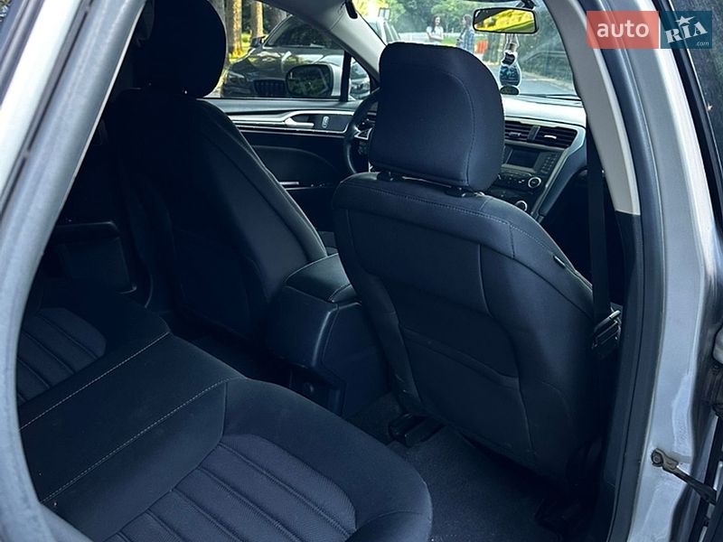 Седан Ford Fusion 2017 в Шепетівці