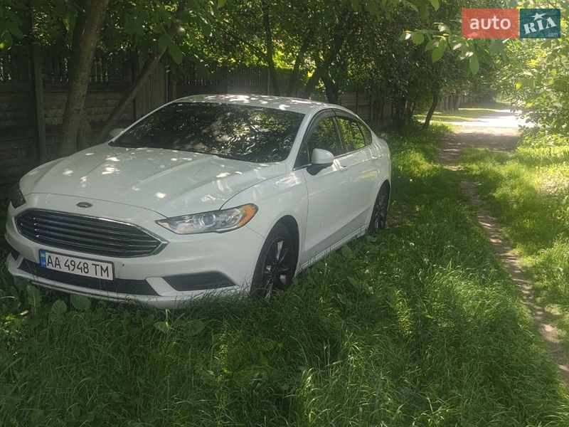 Седан Ford Fusion 2016 в Києві
