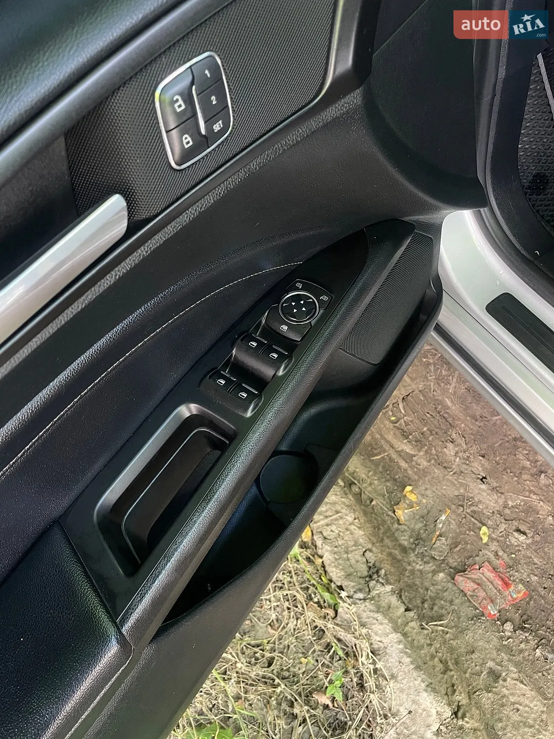 2016 Ford Fusion - мініатюра 29