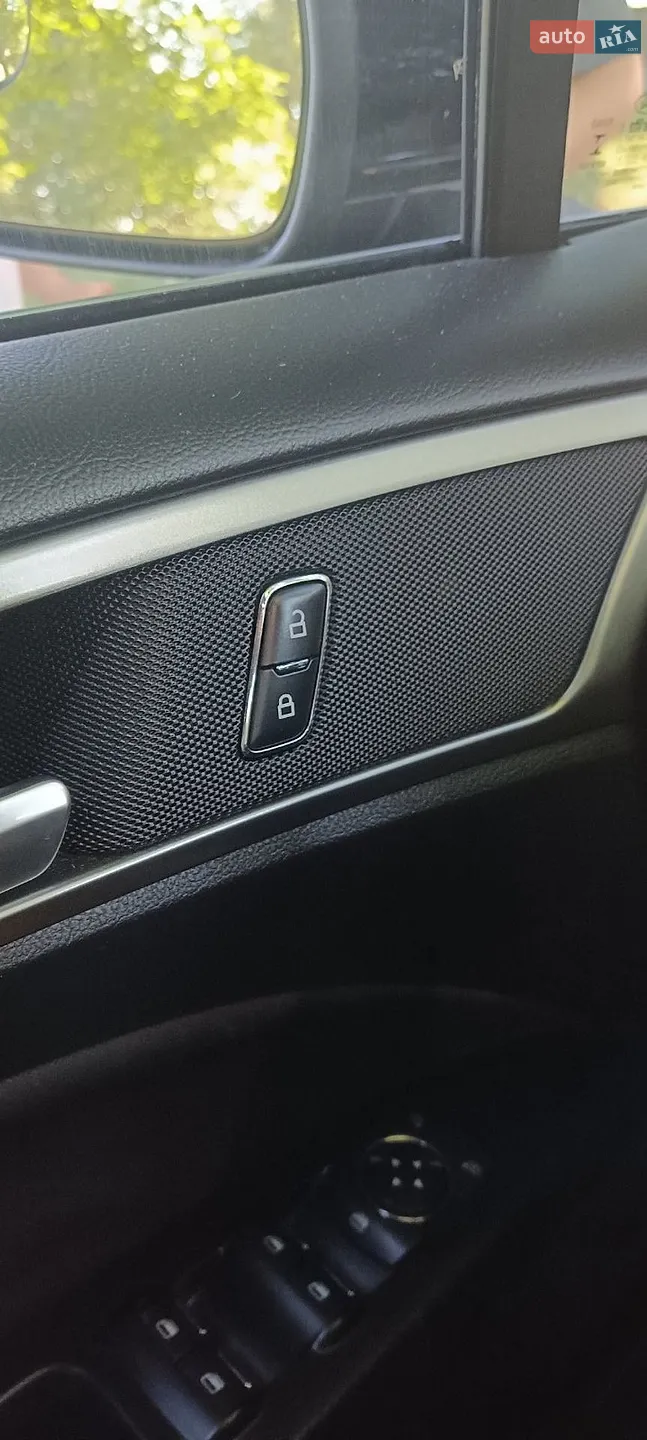 2017 Ford Fusion - мініатюра 22