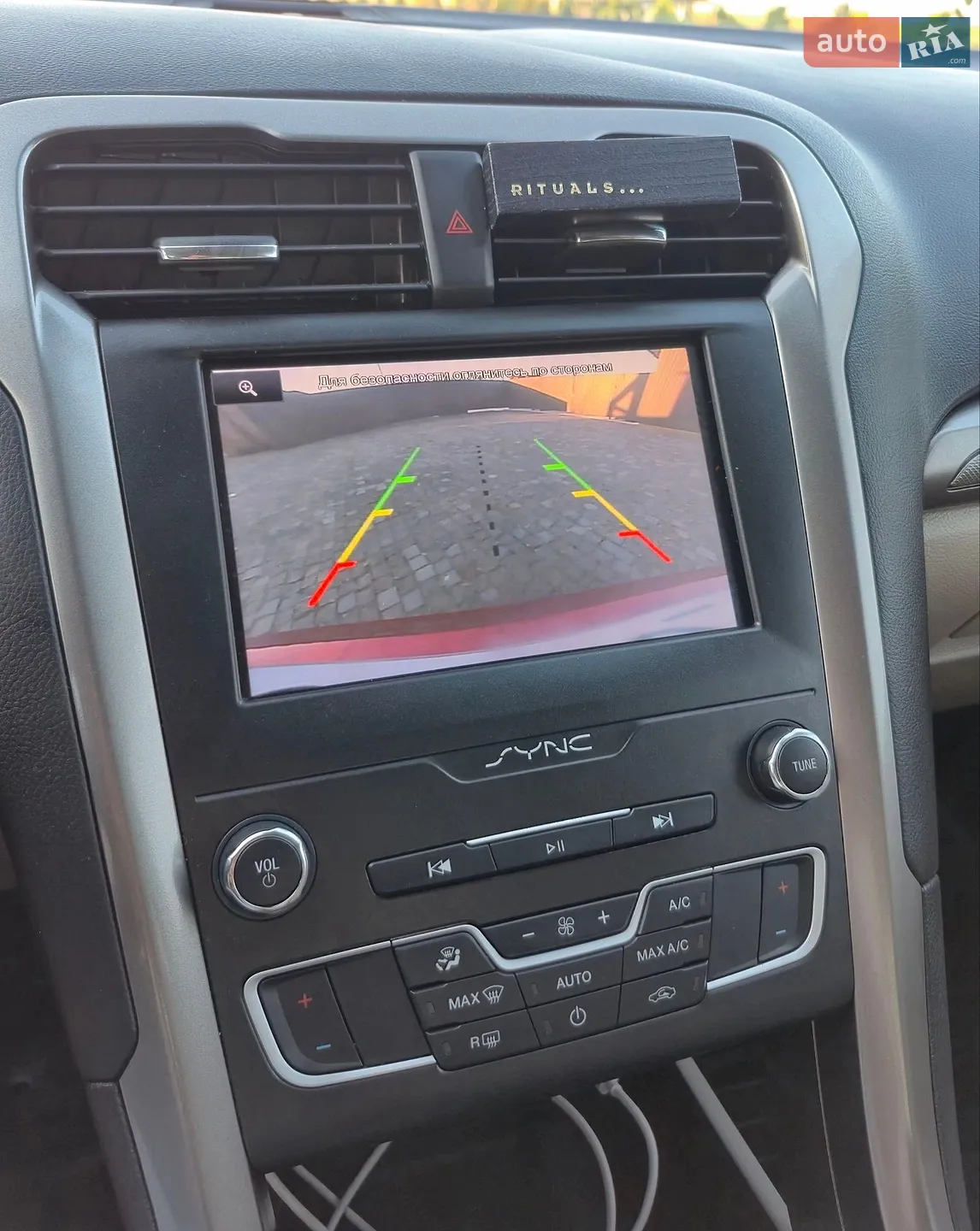 2019 Ford Fusion - мініатюра 26