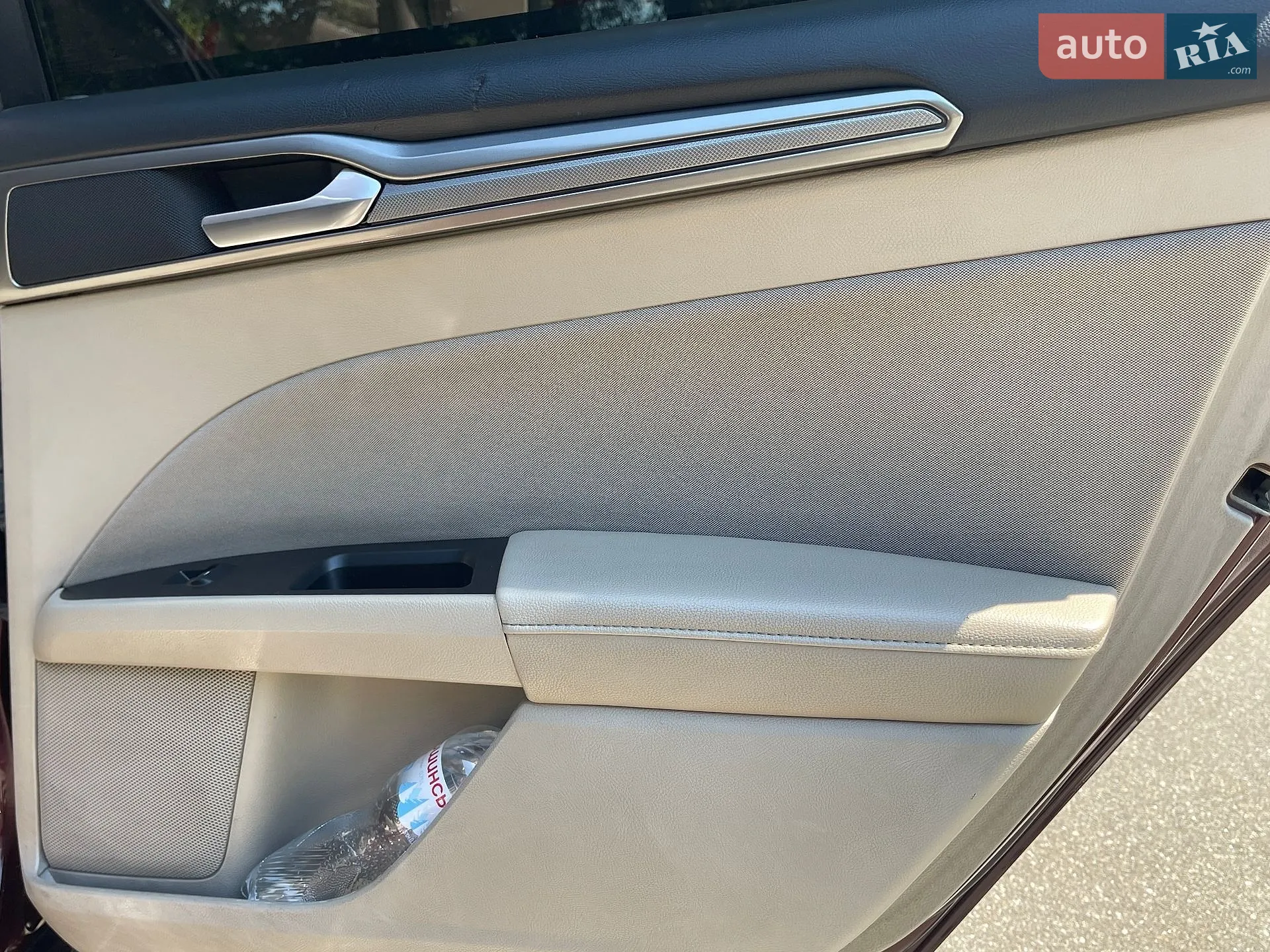 2016 Ford Fusion - мініатюра 17