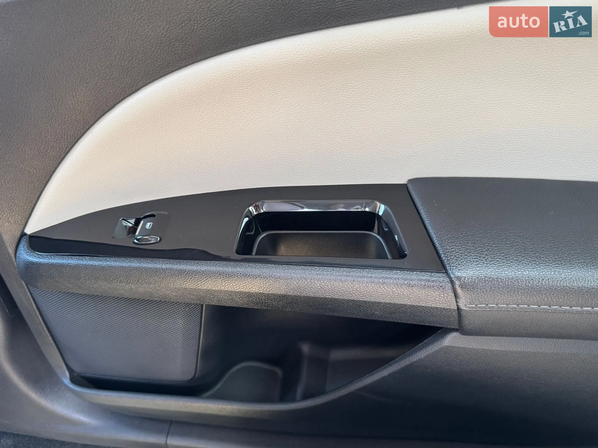 2015 Ford Fusion - мініатюра 74