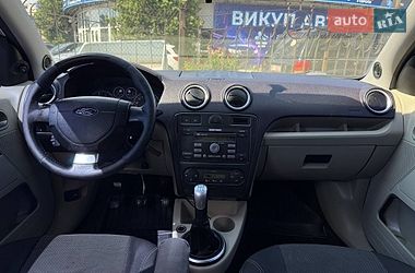 Хэтчбек Ford Fusion 2005 в Запорожье
