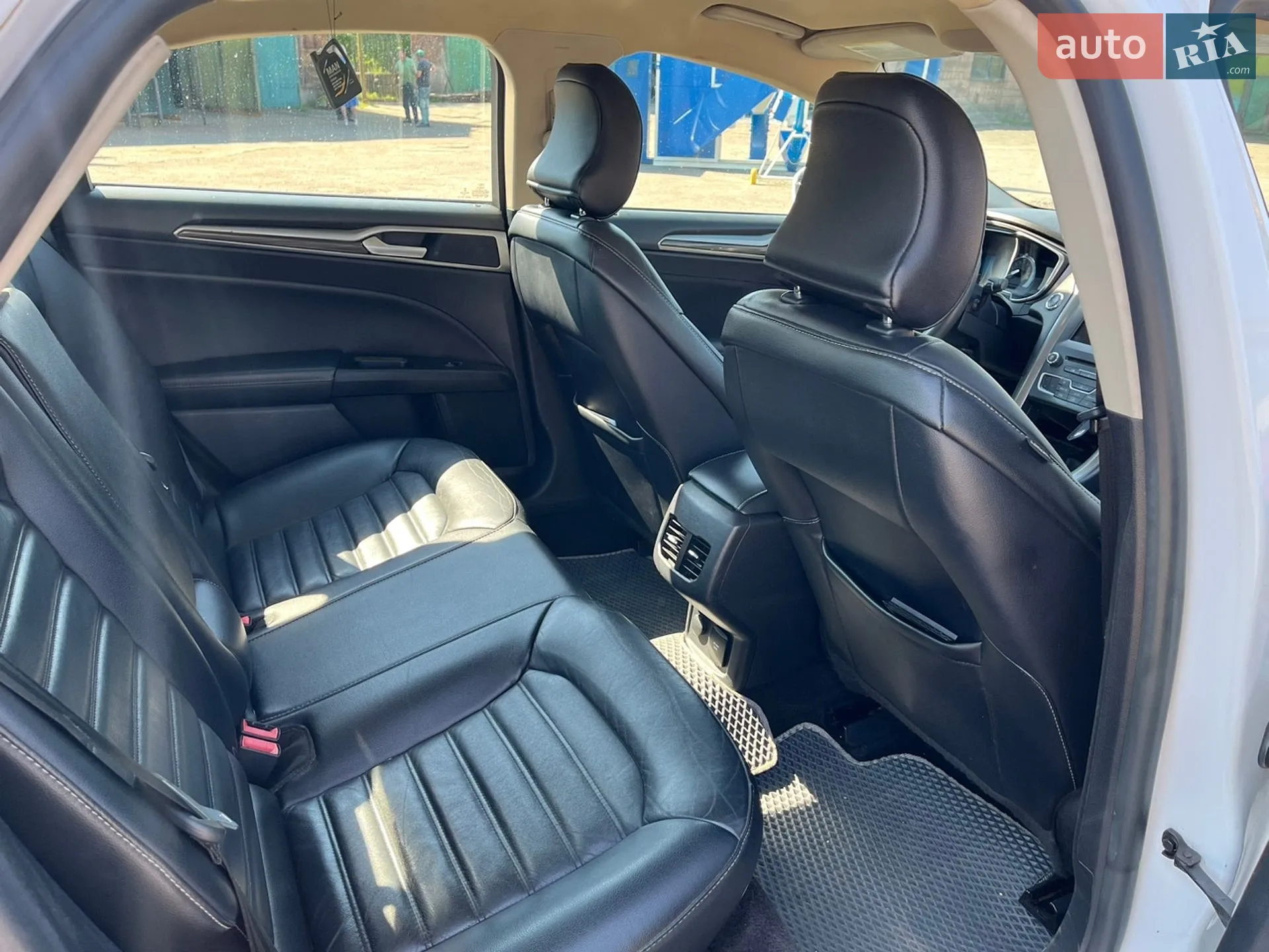 2017 Ford Fusion - мініатюра 12