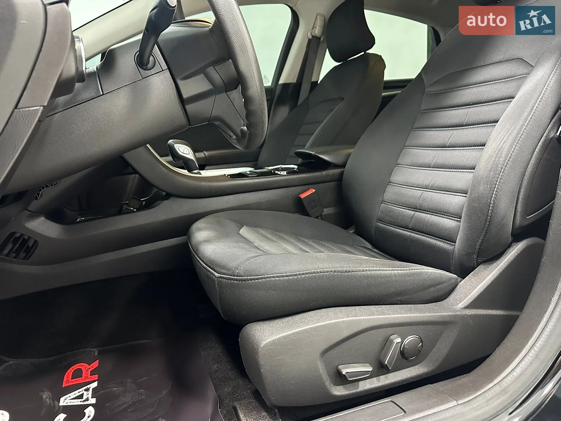 2015 Ford Fusion - мініатюра 20