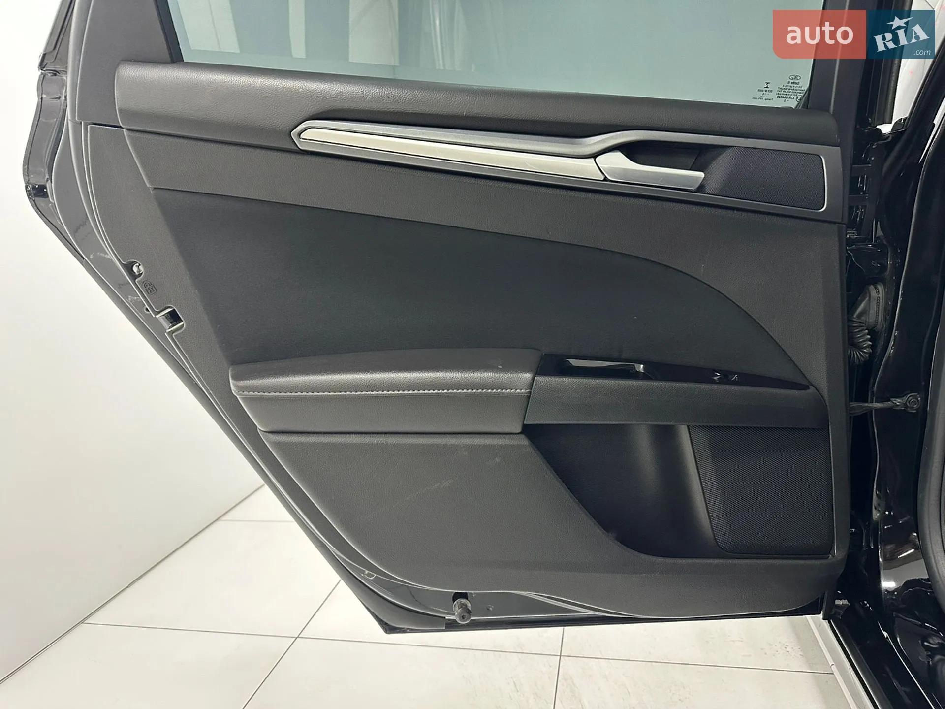 2015 Ford Fusion - мініатюра 25