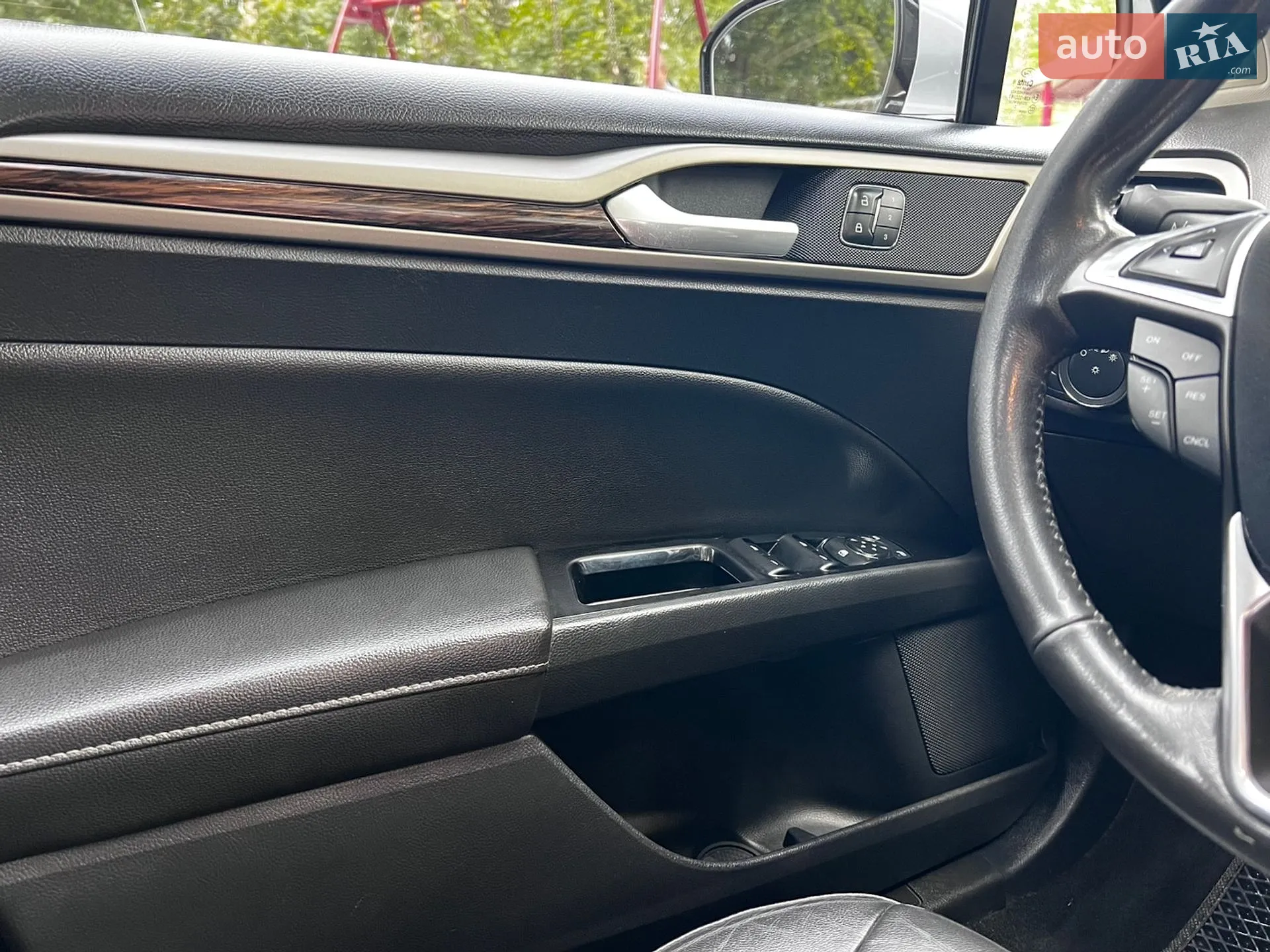 2013 Ford Fusion - мініатюра 24