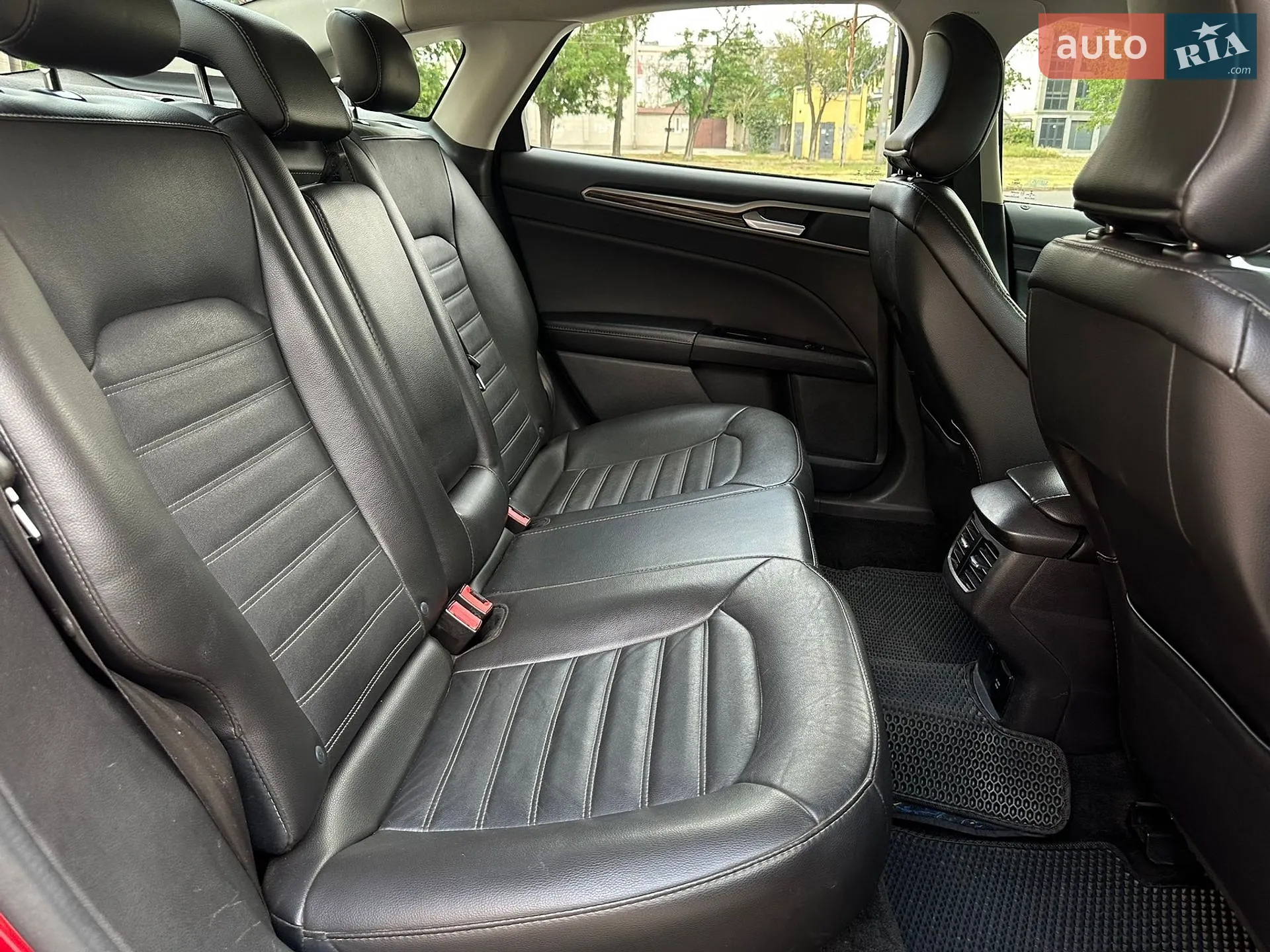 2016 Ford Fusion - мініатюра 26