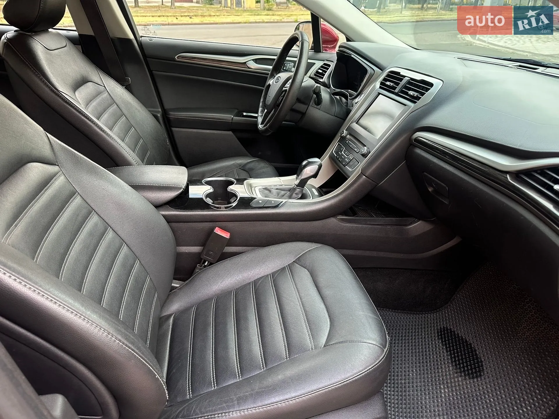 2016 Ford Fusion - мініатюра 29