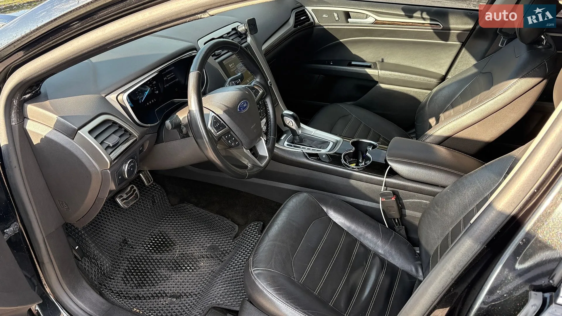 2013 Ford Fusion - мініатюра 16
