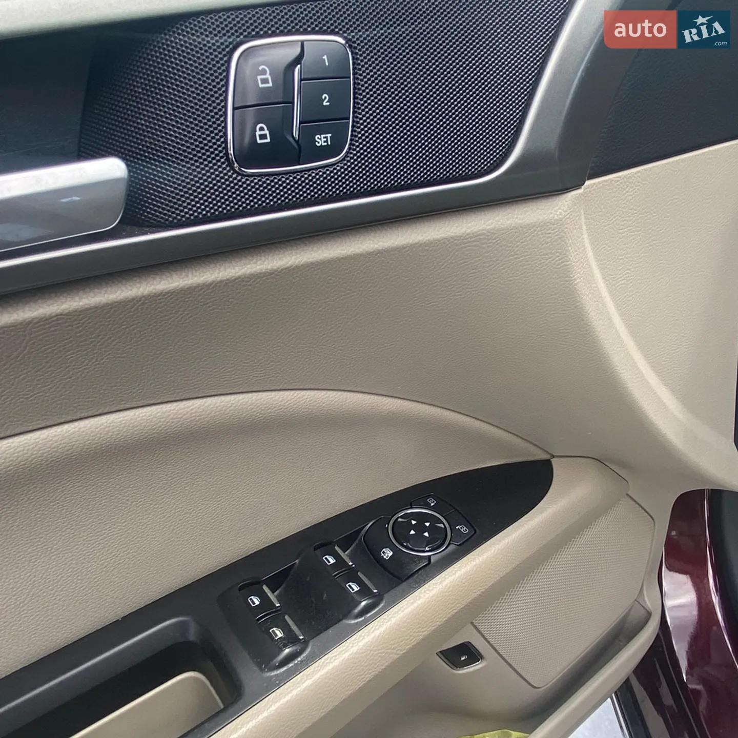 2017 Ford Fusion - мініатюра 19