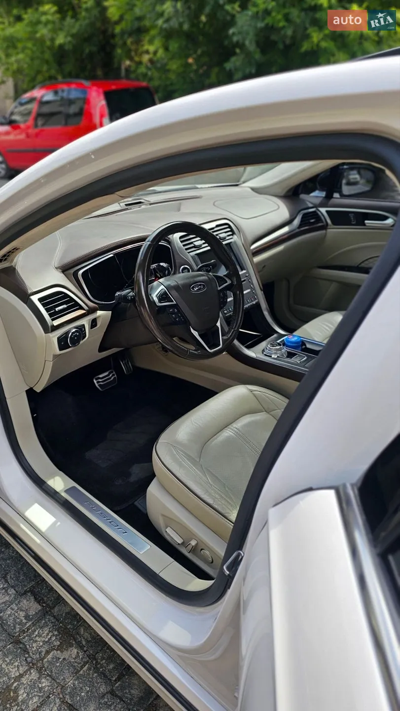 2016 Ford Fusion - мініатюра 25