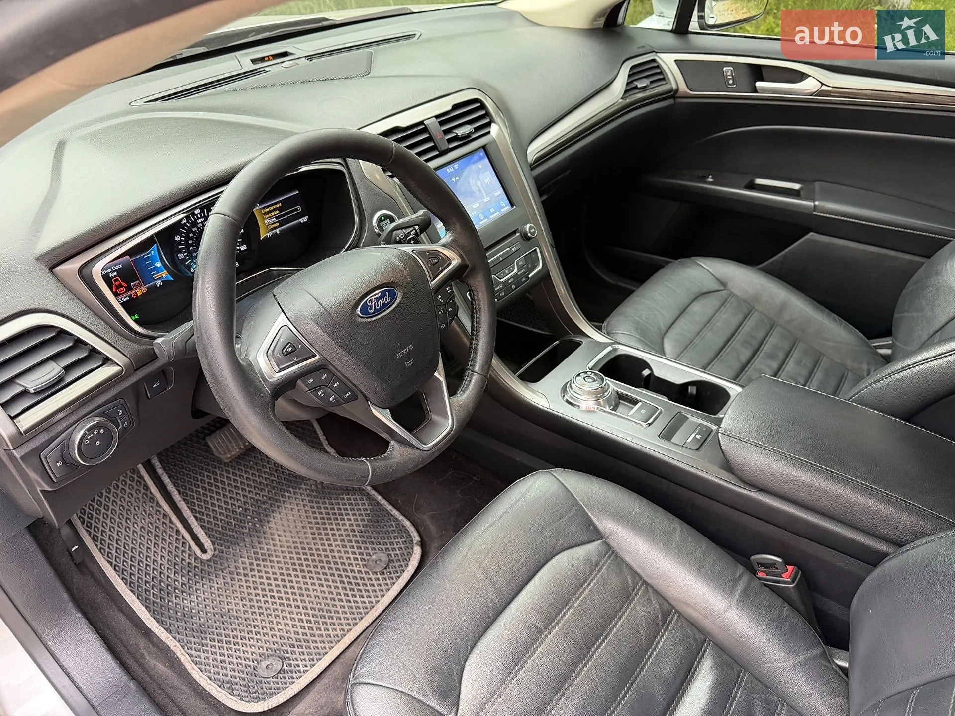 Ford Fusion 2017 VIN 3FA6P0HD1HR348288 фото оголошення 13 з 18