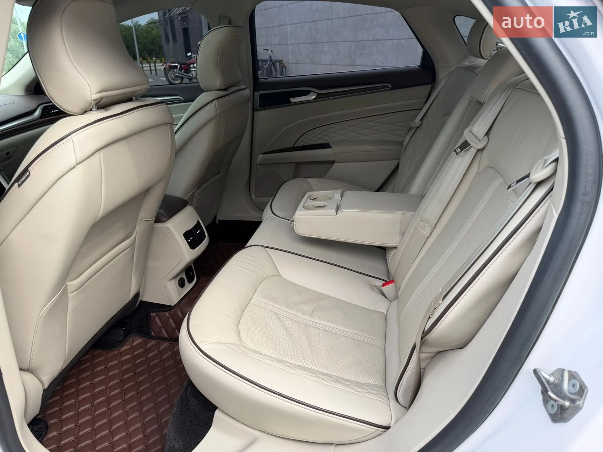 2017 Ford Fusion - мініатюра 39