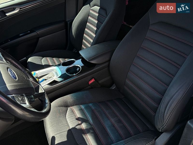 Седан Ford Fusion 2013 в Одессе