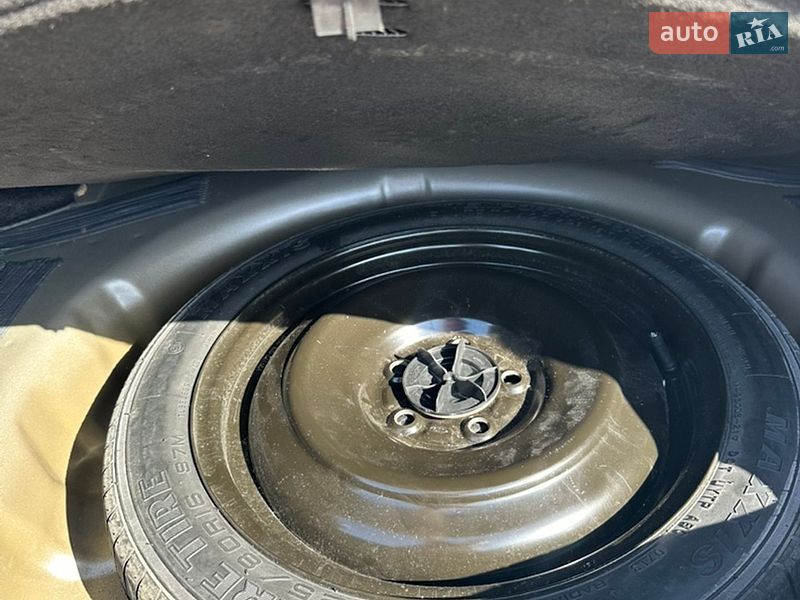 Седан Ford Fusion 2013 в Ровно