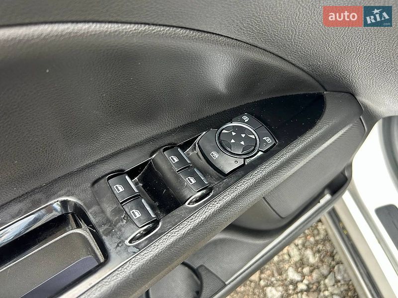 Седан Ford Fusion 2015 в Киеве