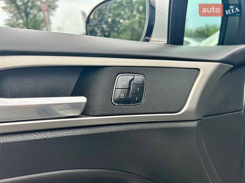 Седан Ford Fusion 2015 в Киеве