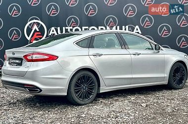 Седан Ford Fusion 2015 в Киеве