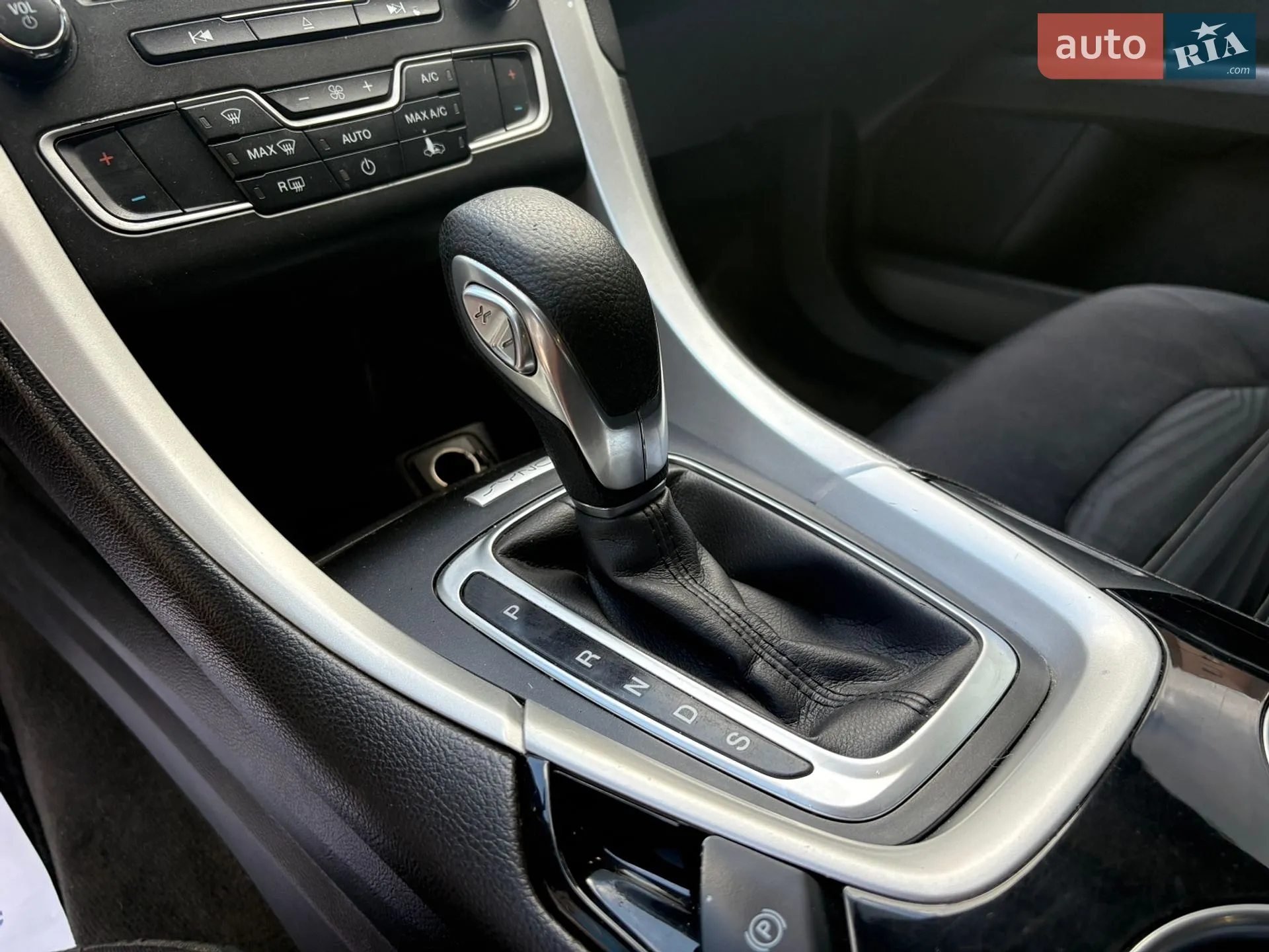 2016 Ford Fusion - мініатюра 11