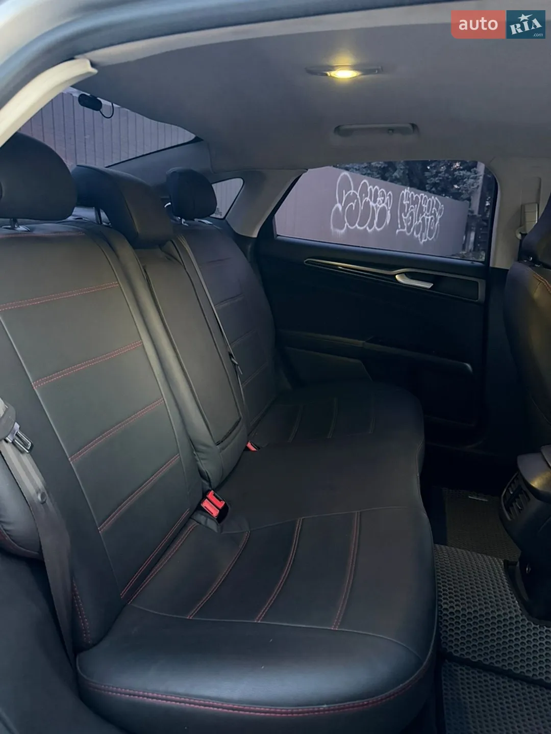 2016 Ford Fusion - мініатюра 32