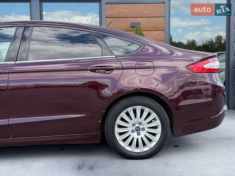 Седан Ford Fusion 2013 в Житомирі