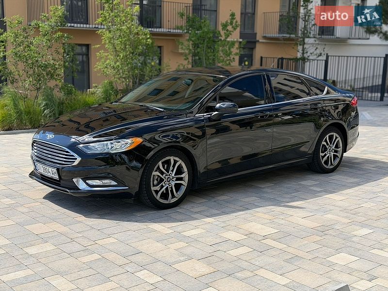 Седан Ford Fusion 2017 в Пустомитах