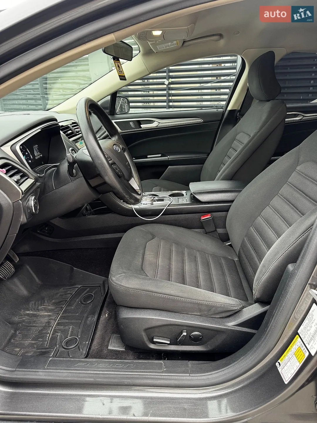 2016 Ford Fusion - мініатюра 20