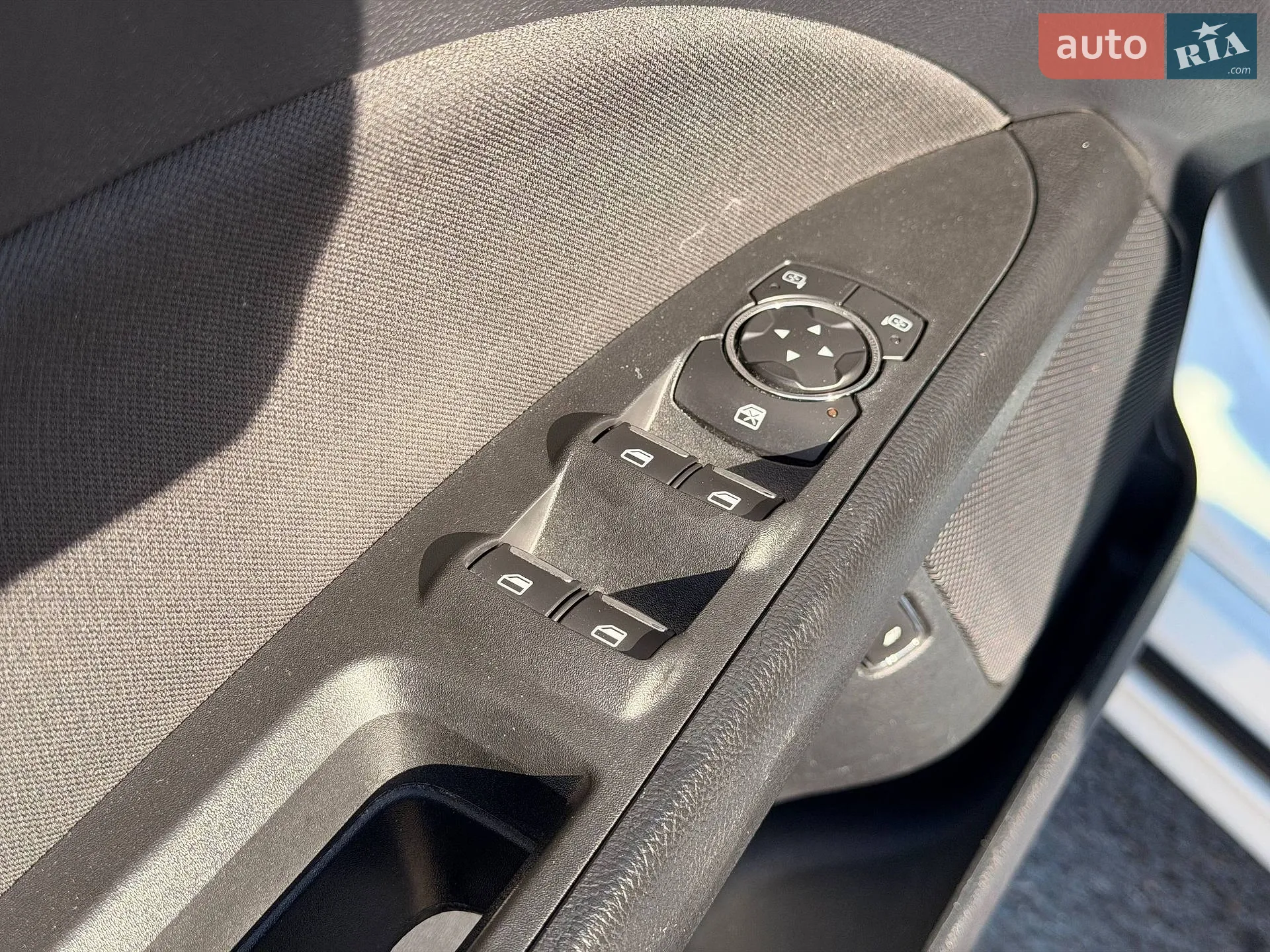 2018 Ford Fusion - мініатюра 40
