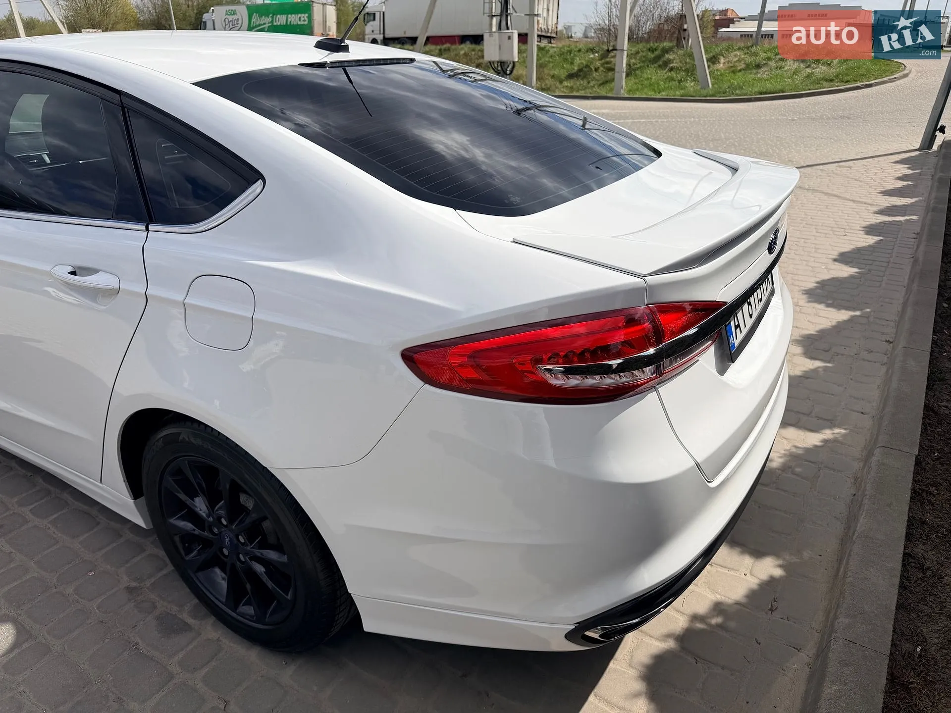 2016 Ford Fusion - мініатюра 5