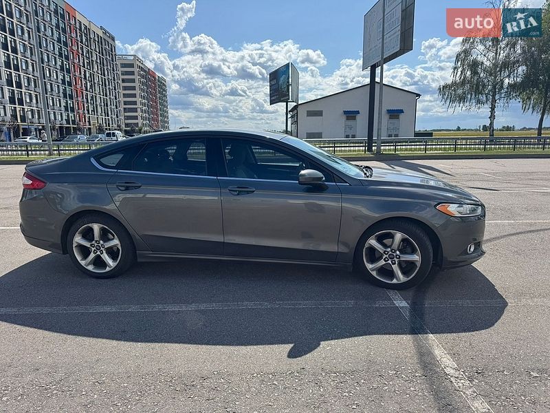 Седан Ford Fusion 2016 в Киеве