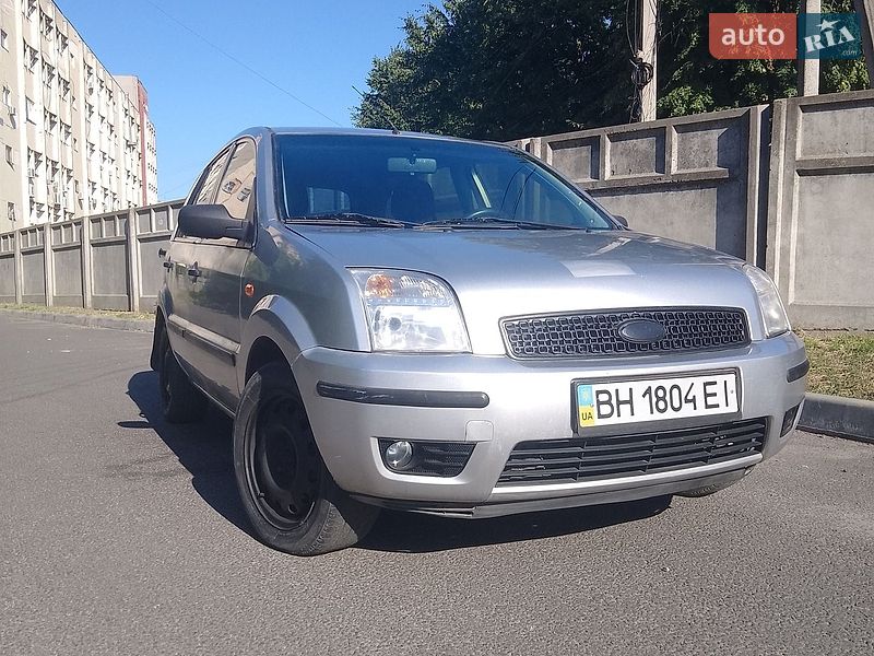 Хэтчбек Ford Fusion 2003 в Одессе